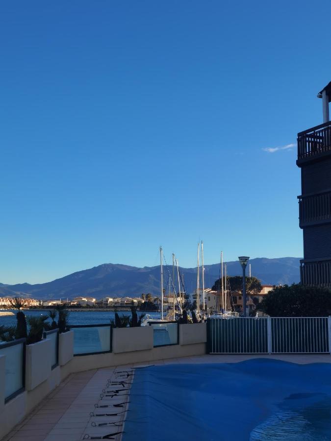 Grand Studio Avec Piscine, Vue Lagune Et Montagne, Bord De Plage